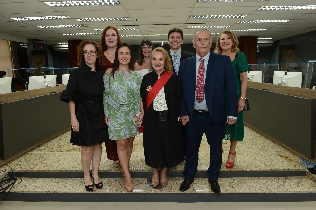 Desembargadora Margarida e família.JPG