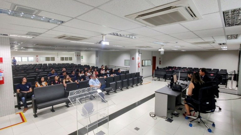 Visita Alunos 4.jpeg