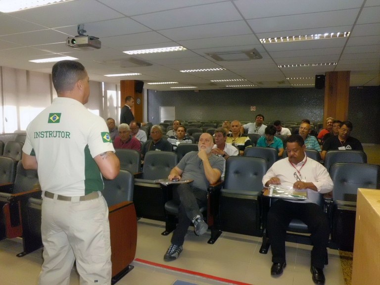 Curso Seguranças (2).JPG