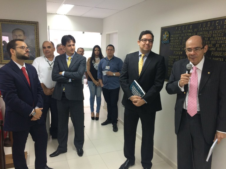 Ejud-Lançamento Revista (1).JPG