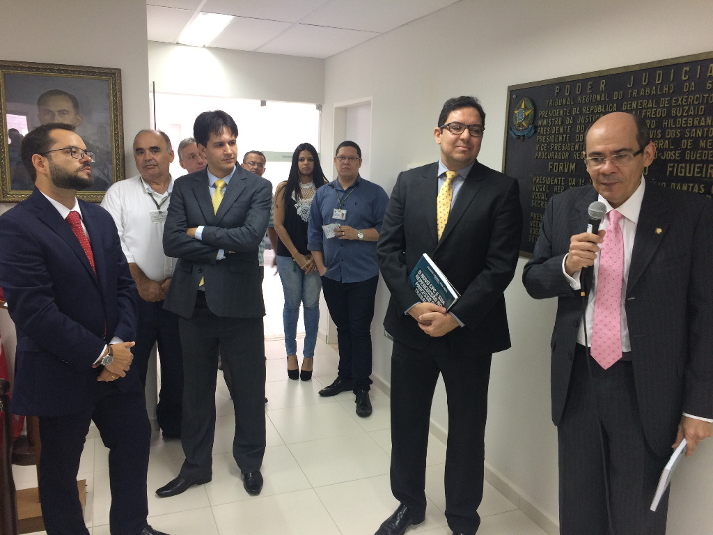 Ejud-Lançamento Revista (1).JPG