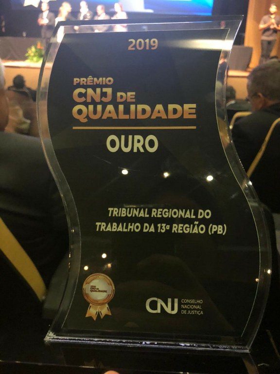 CNJ - Selo Ouro (6).JPG