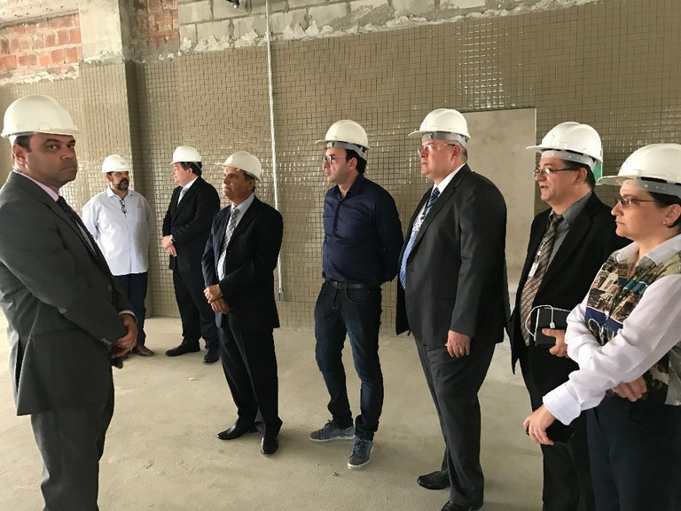 Fórum visita presidente (14).JPG