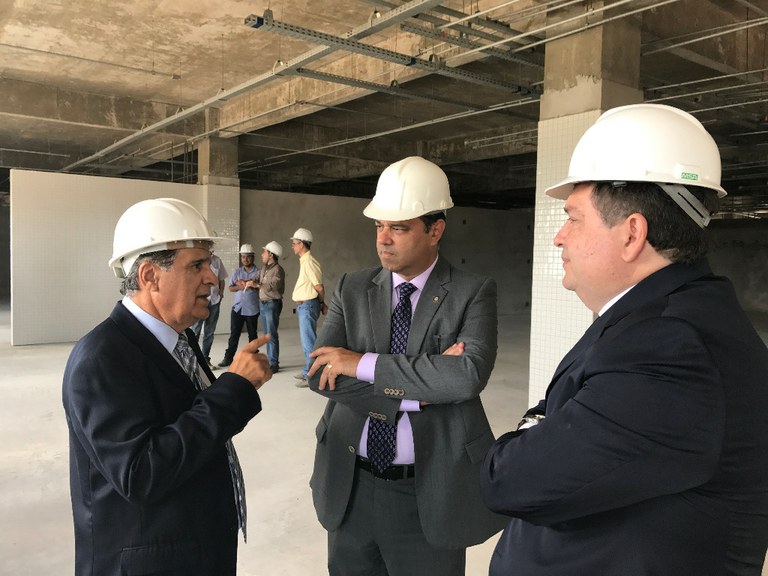 Fórum visita presidente (15).JPG