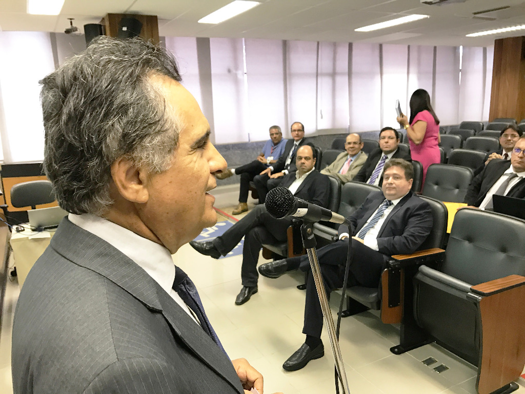 Presidente reunião juízes (1).JPG