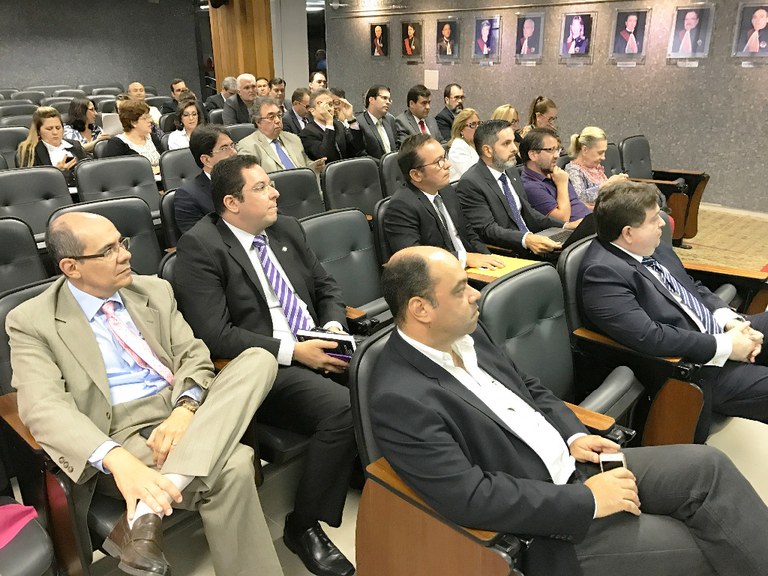 Presidente reunião juízes (6).JPG