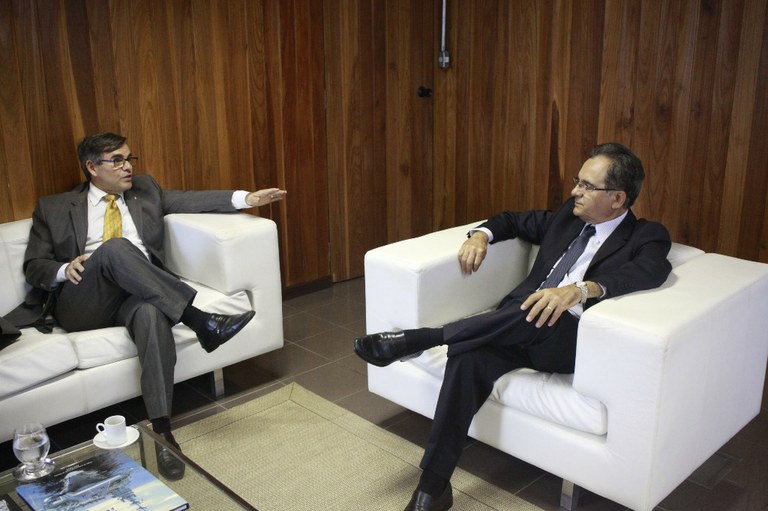 Presidente - Visita do TJ (6).JPG