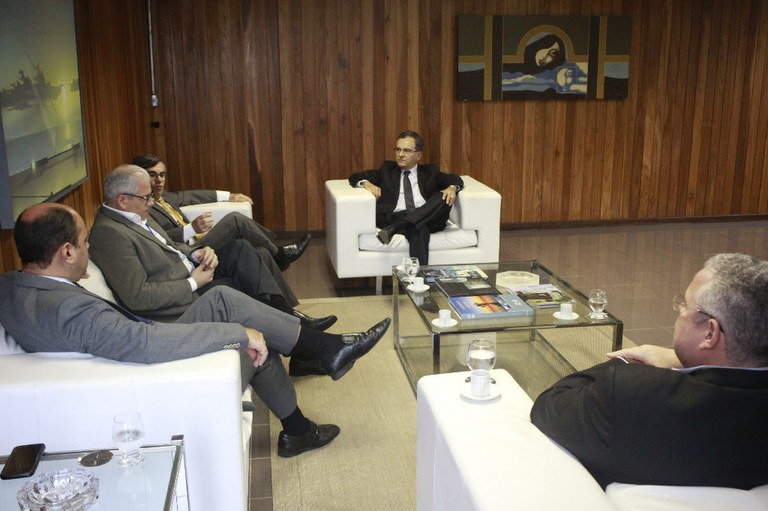 Presidente - Visita do TJ (7).JPG