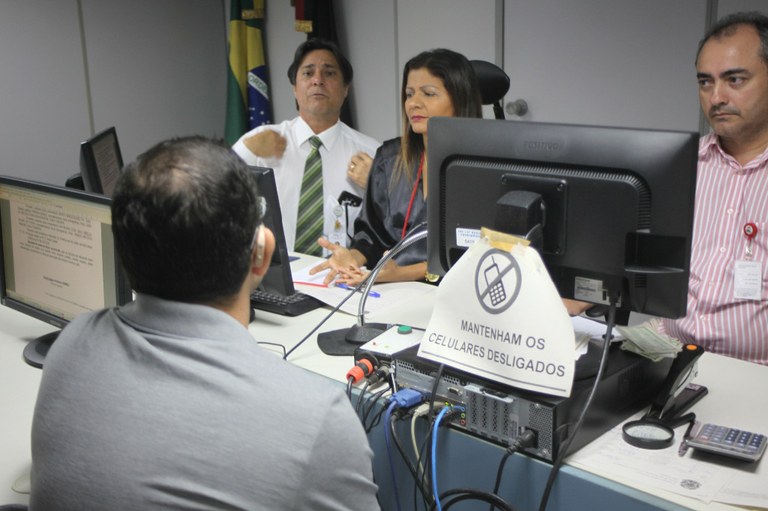 Audiência com libras (20).JPG