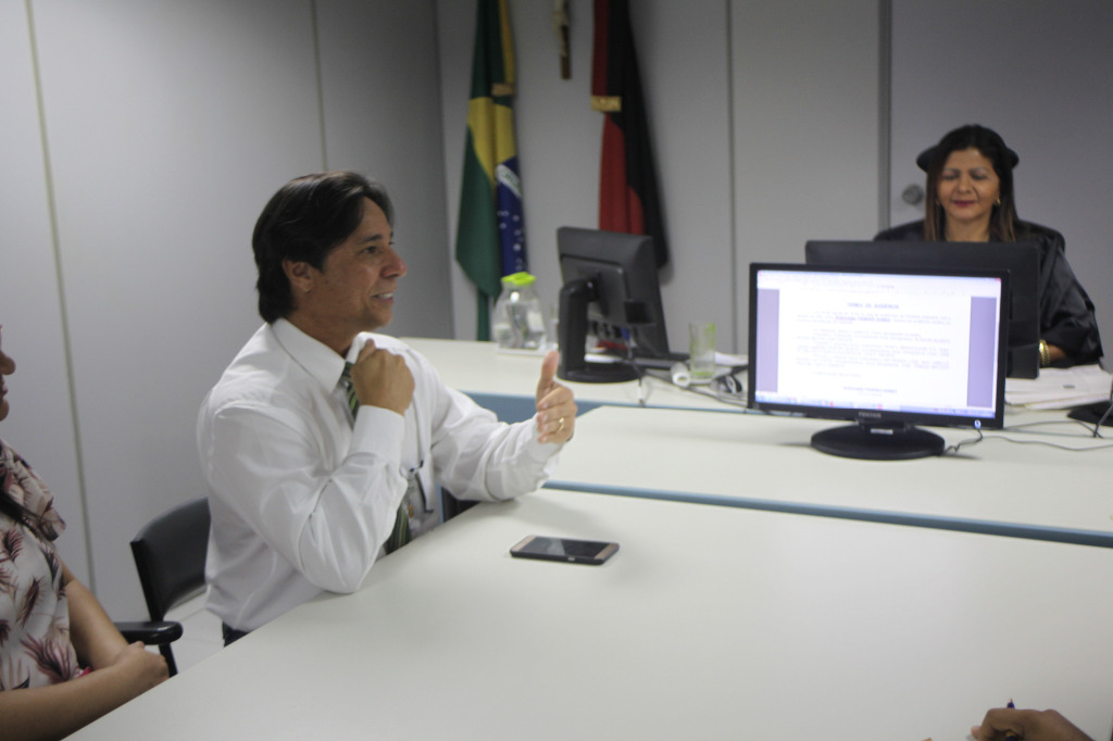 Audiência com libras (7).JPG