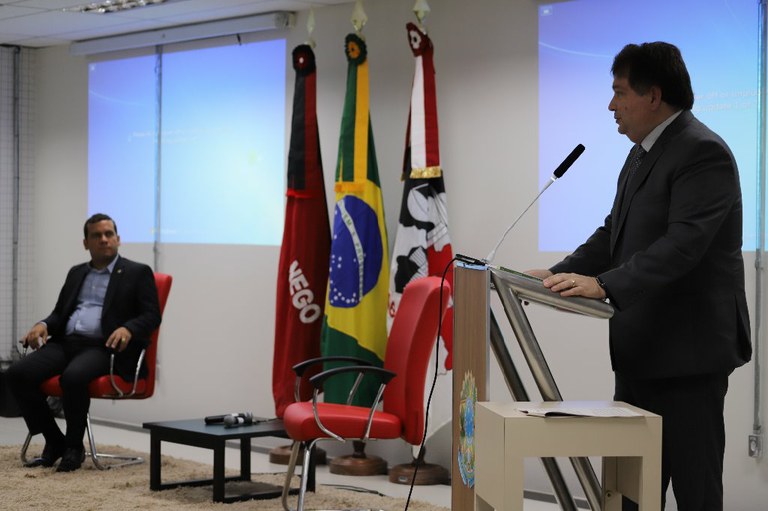 Livro Adriano Dantas (4).JPG