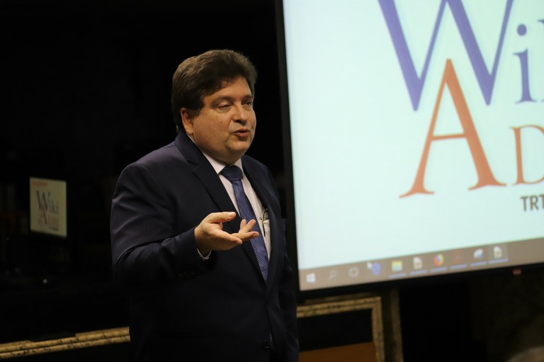 AGE - Lançamento WikiAdm (1).JPG