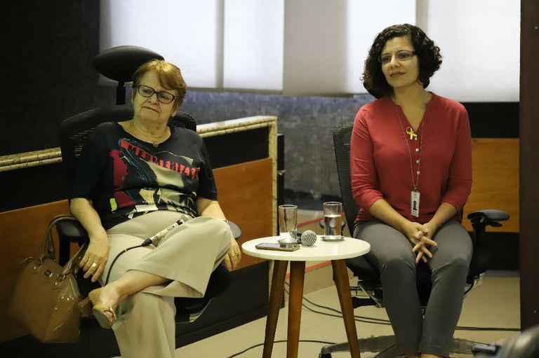Mesa redonda depressão (2).JPG