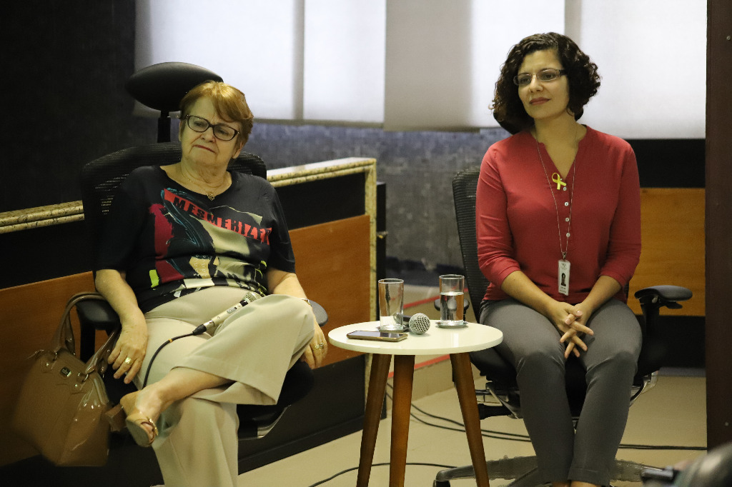 Mesa redonda depressão (2).JPG
