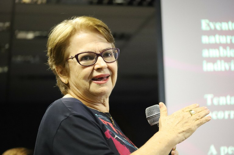 Mesa redonda depressão (6).JPG