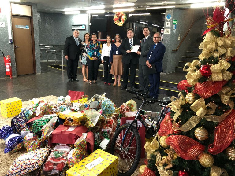 Papai Noel Correios - Entrega (3).JPG
