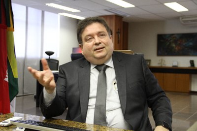 Desembargador diz que trabalhadores são mal pagos, sujeitos a jornadas extenuantes e à exploração