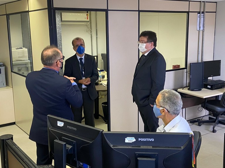 Presidente visita sede TRT - Pandemia (3).JPEG