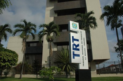 A fase 1 é retomada no TRT13 e, no máximo, 50% das equipes podem atuar de forma presencial
