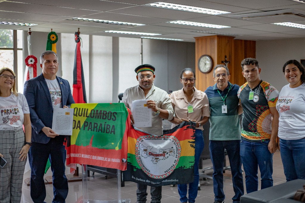 Doação PCs Quilombo-8.jpg