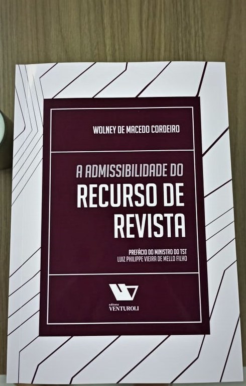 Wolney livro 1.jpeg