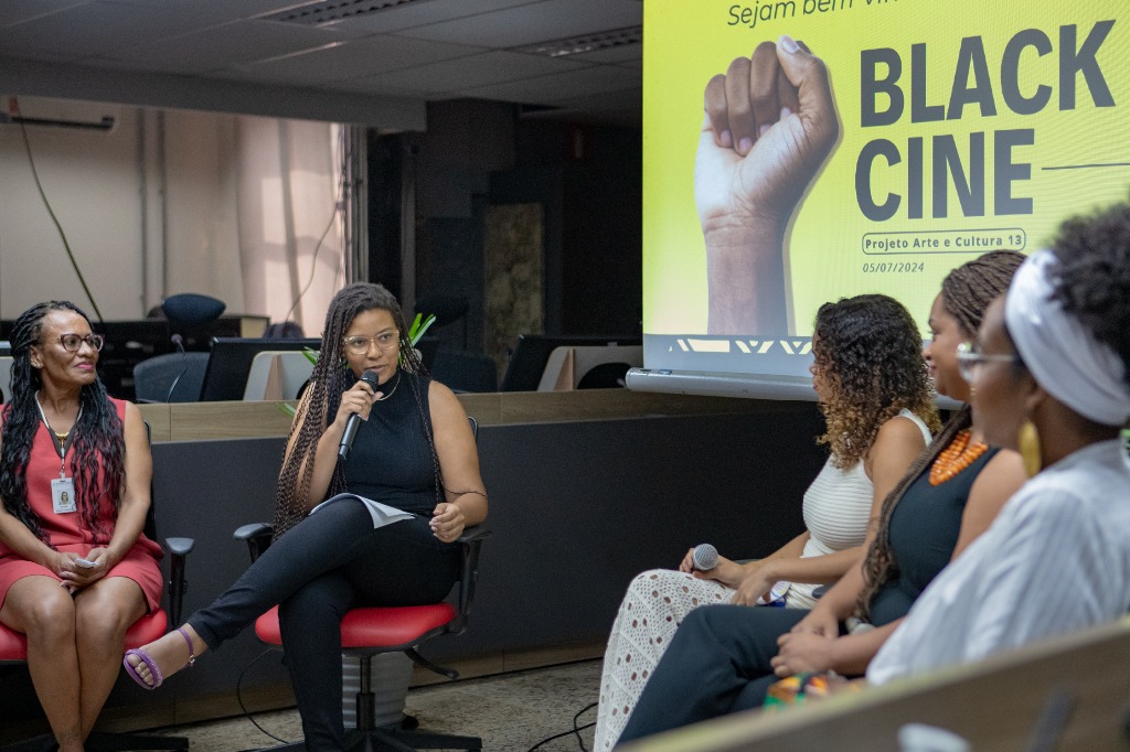 Black Cine Rebecca-17.jpg