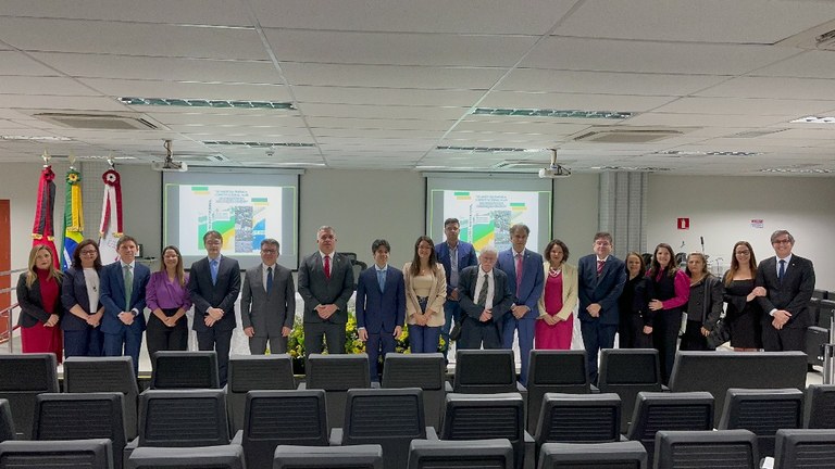 Encontro Institucional capa.JPG