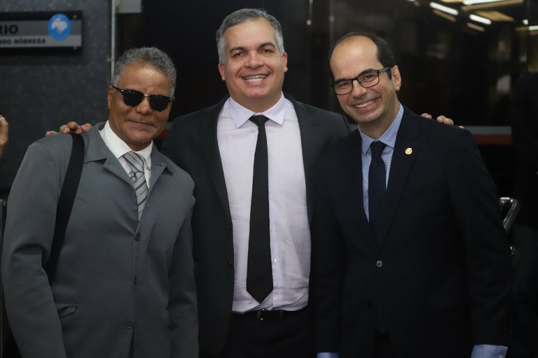 Ministro 2.JPG