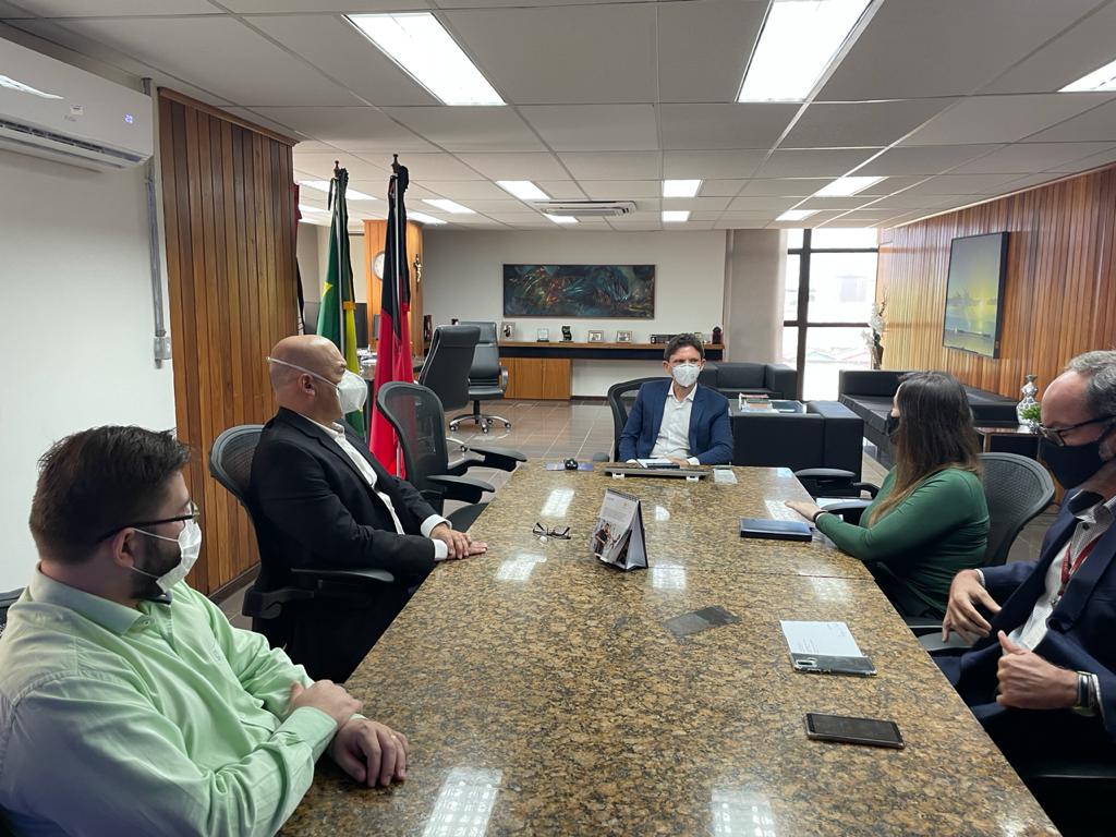 reunião lançamento projetos.jpeg