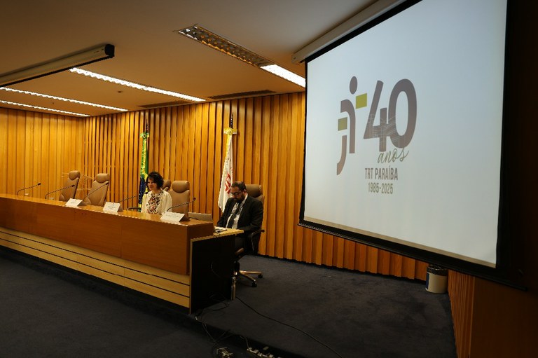 Apresentação projeto estou aqui (4).JPG