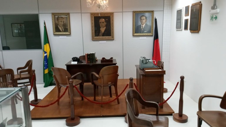 Foto 03 - parte interna do Memorial - gabinete de um Juiz